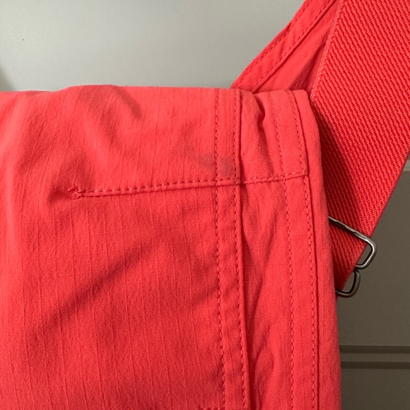 Duluth Trading Women's Heirloom Gardening Bib Overalls Carnation Red XS 33” - Picture 4 of 4